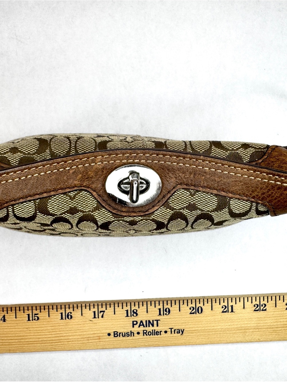 Coach Signature Canvas Turnlock Wristlet Clutch Khaki Brown Leather Trim - Picture 11 of 14